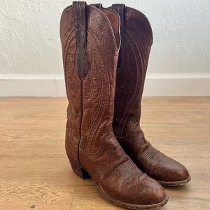 Vintage Lucchese women’s boots 7b from the 80’s